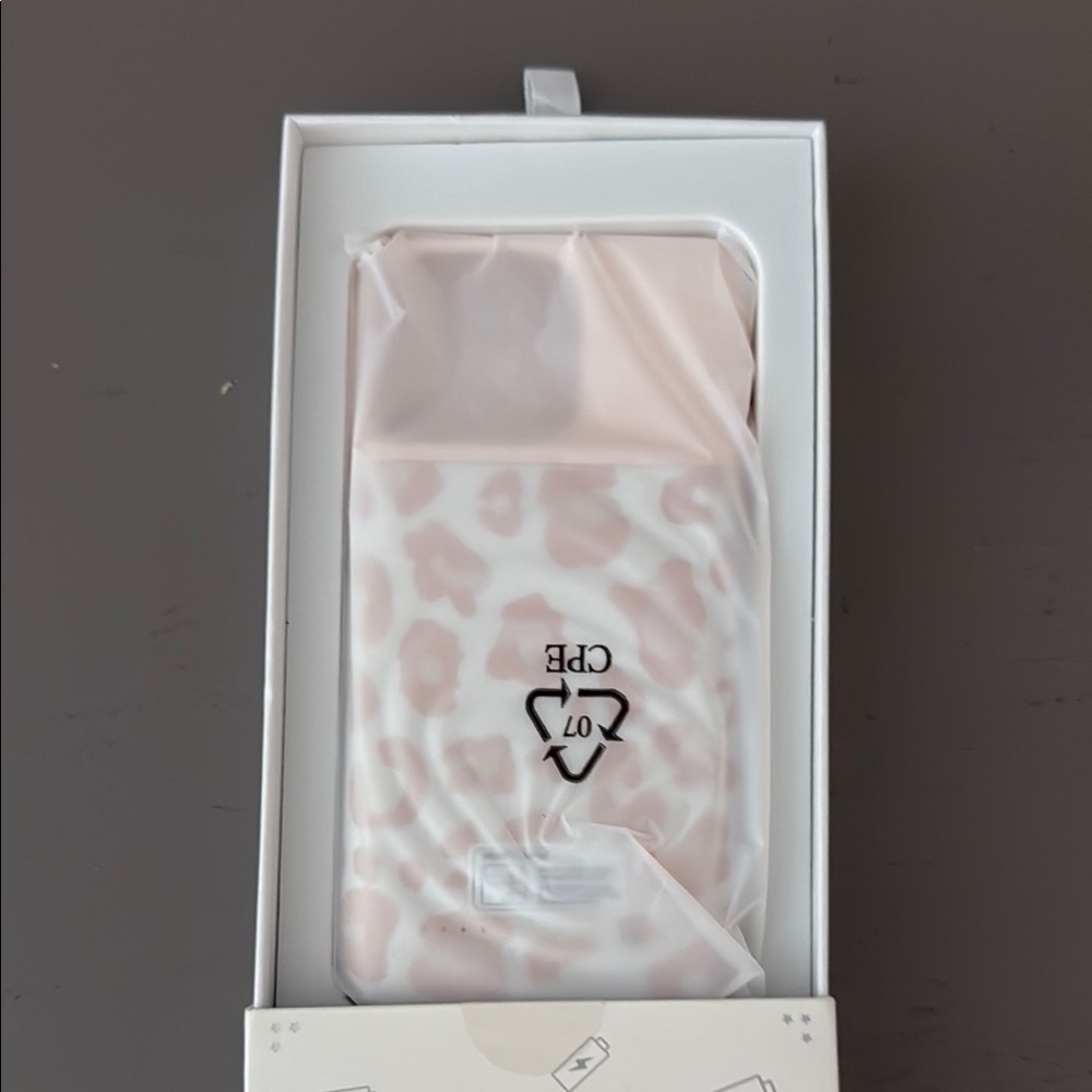 Velvet Caviar Pink Leopard Phone 13/13 Pro Case